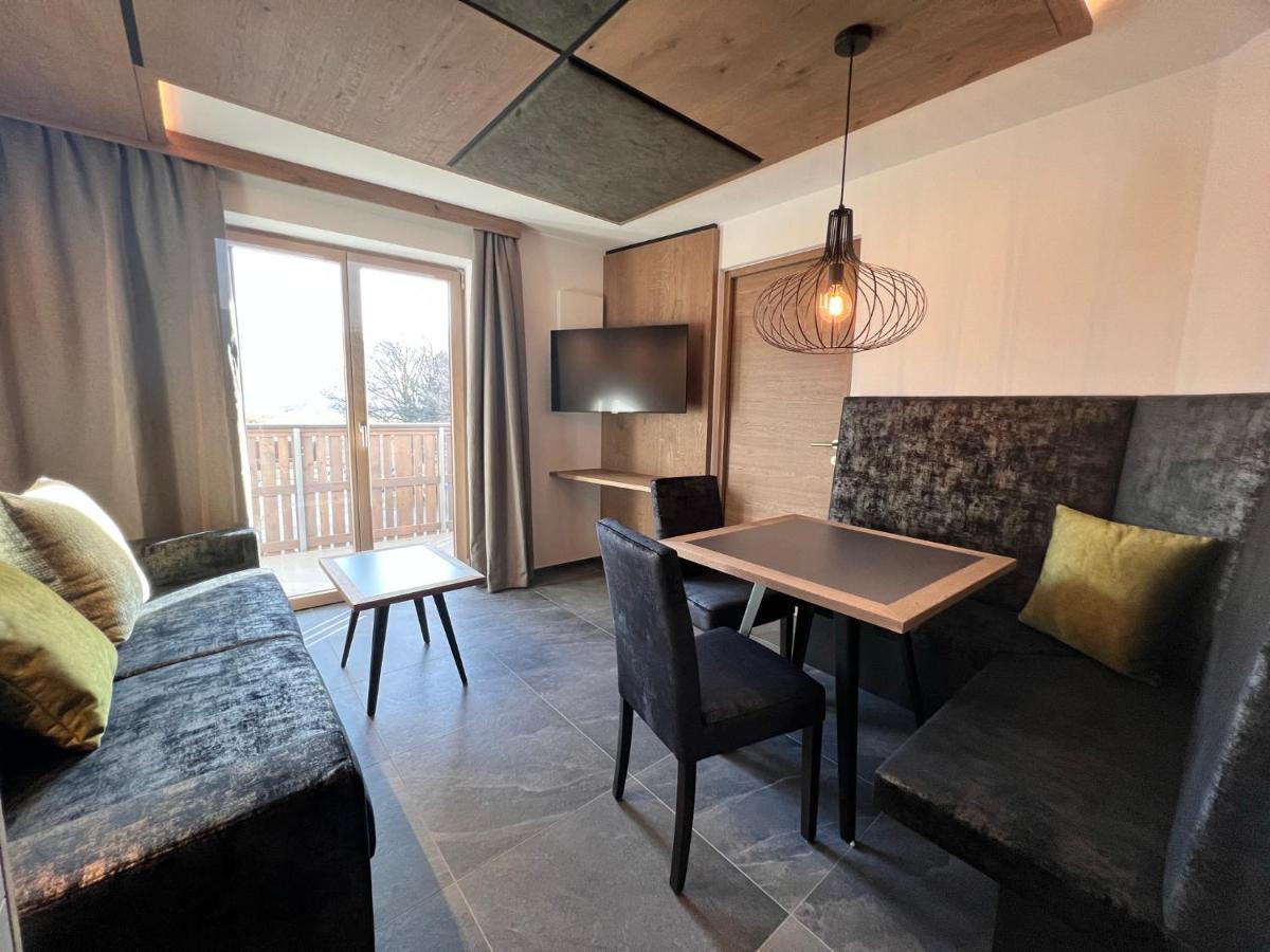Adlhof Apartments Brunico Dış mekan fotoğraf