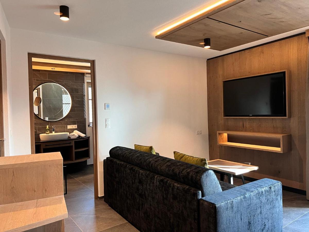 Adlhof Apartments Brunico Dış mekan fotoğraf