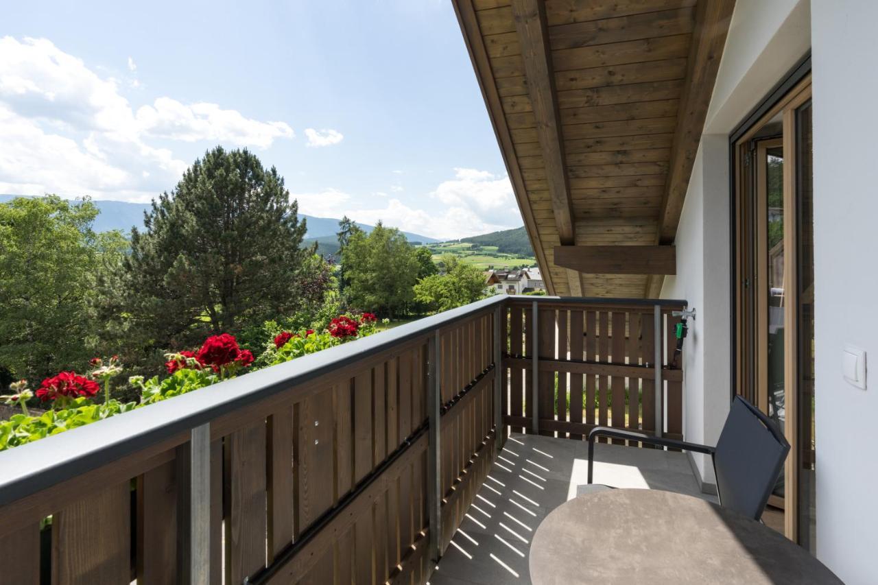 Adlhof Apartments Brunico Dış mekan fotoğraf